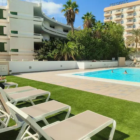 Luxury Lounge Heated Pool